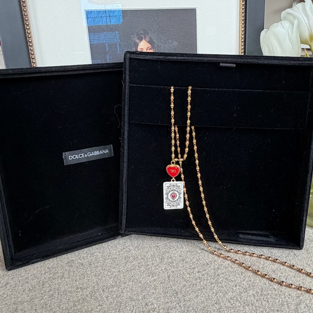 D&G Heart Card Long Necklace with case - Picture 7 of 7